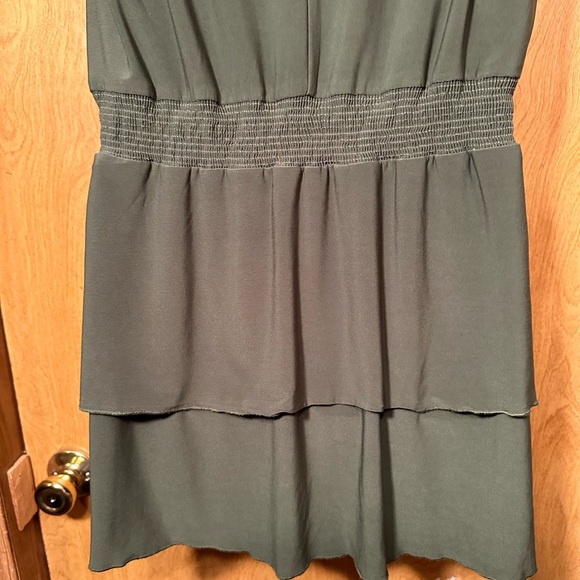 1. State olive green flutter sleeve dress size medium - Picture 7 of 11